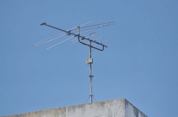 Outdoor TV Antenna Install