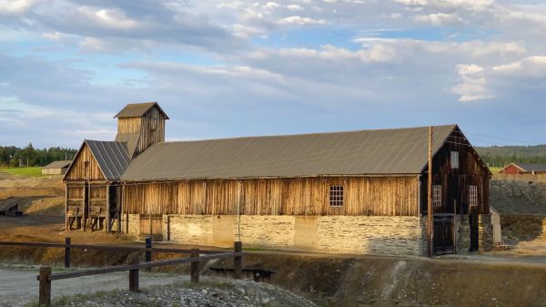 Historic Barn Repair